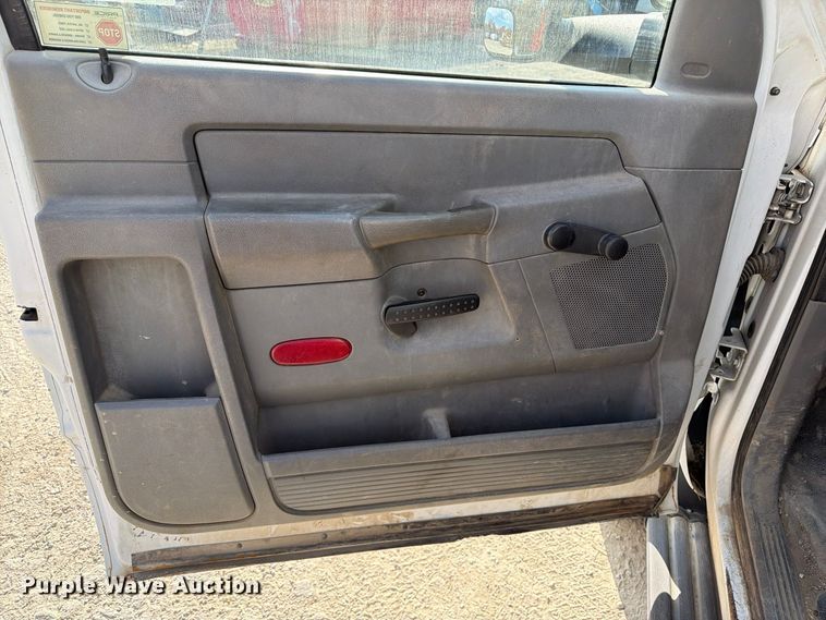 image for item EX1175 2008 Dodge Ram 5500 bucket truck