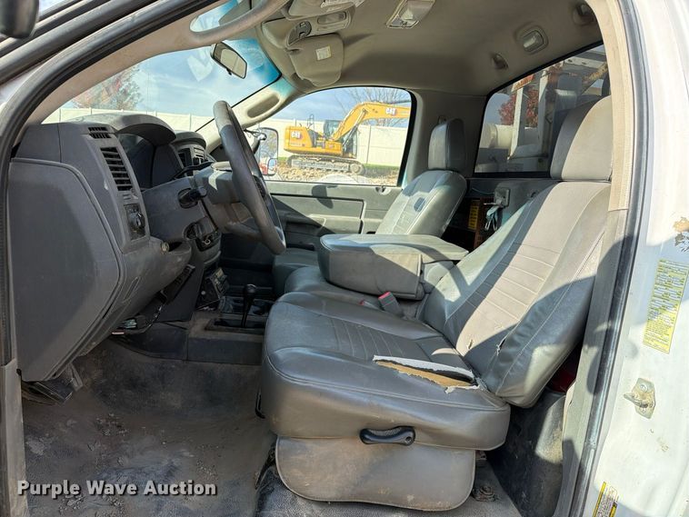 image for item EX1175 2008 Dodge Ram 5500 bucket truck