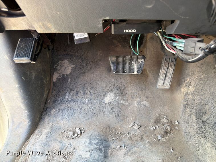 image for item EX1175 2008 Dodge Ram 5500 bucket truck