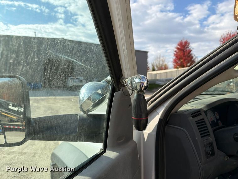 image for item EX1175 2008 Dodge Ram 5500 bucket truck