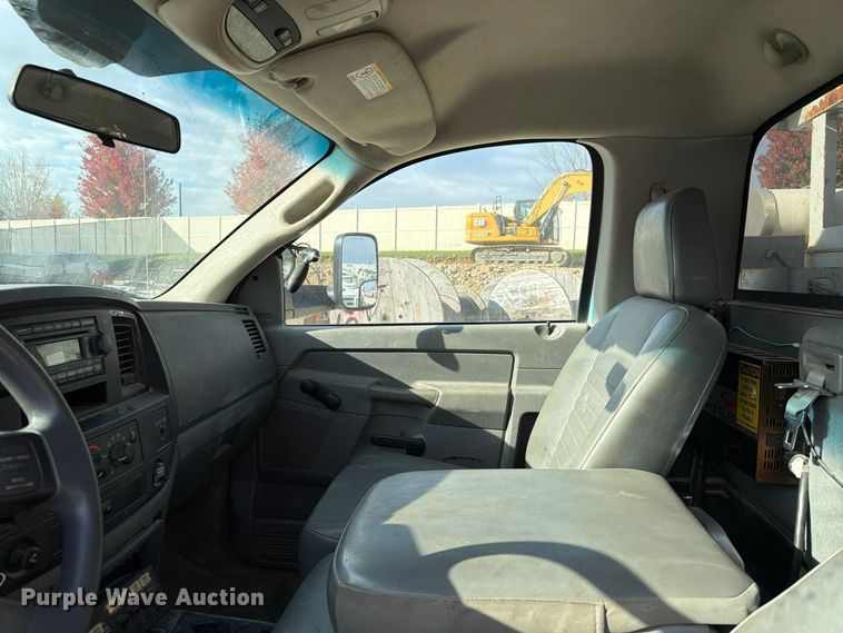 image for item EX1175 2008 Dodge Ram 5500 bucket truck