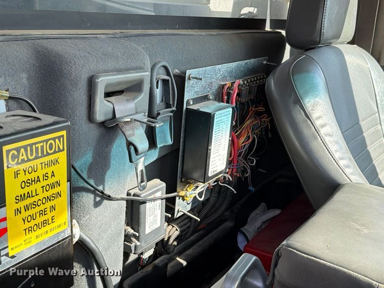 image for item EX1175 2008 Dodge Ram 5500 bucket truck