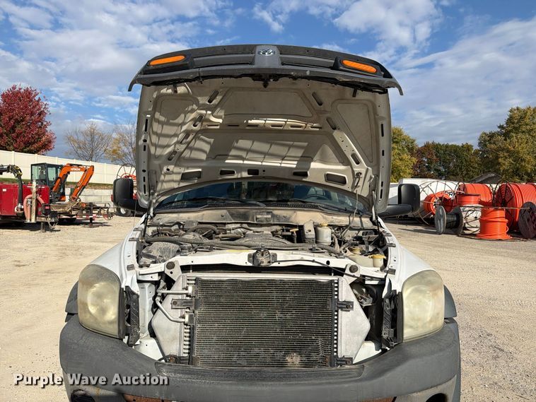 image for item EX1175 2008 Dodge Ram 5500 bucket truck