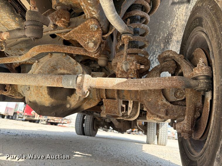 image for item EX1175 2008 Dodge Ram 5500 bucket truck