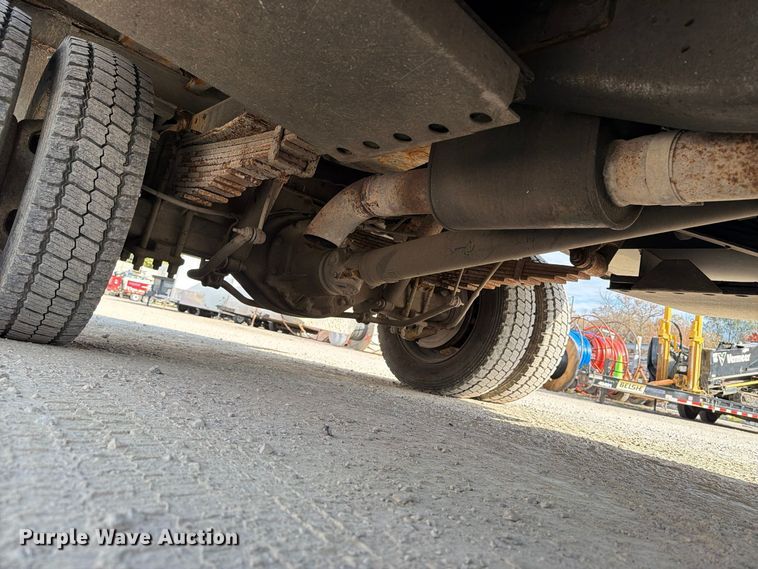 image for item EX1175 2008 Dodge Ram 5500 bucket truck