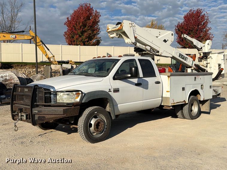 image for item EX1177 2009 Dodge Ram 5500 ext. cab bucket truck