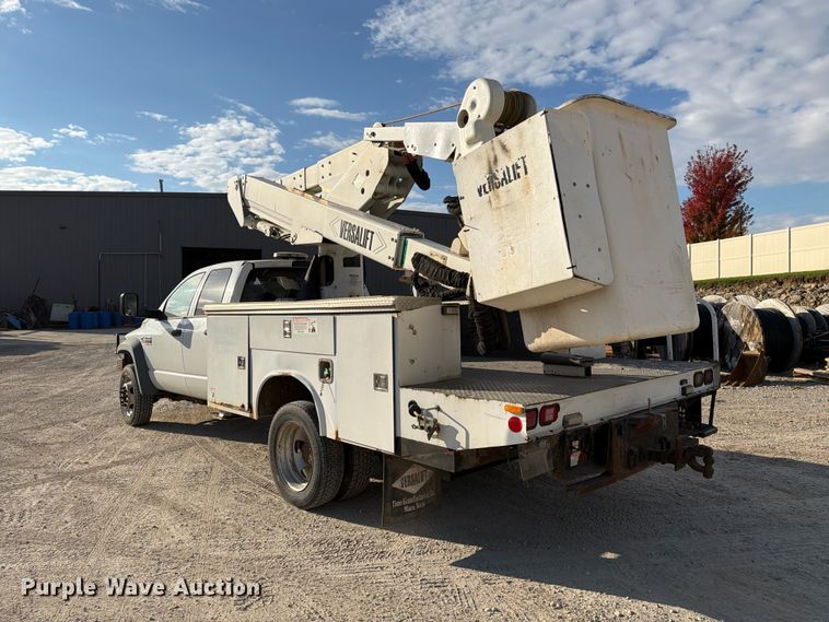 image for item EX1177 2009 Dodge Ram 5500 ext. cab bucket truck