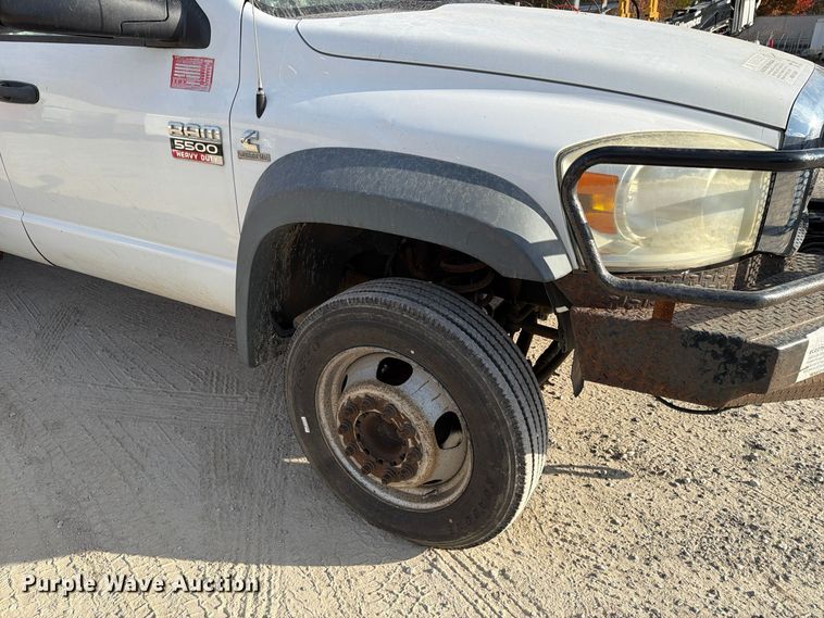 image for item EX1177 2009 Dodge Ram 5500 ext. cab bucket truck