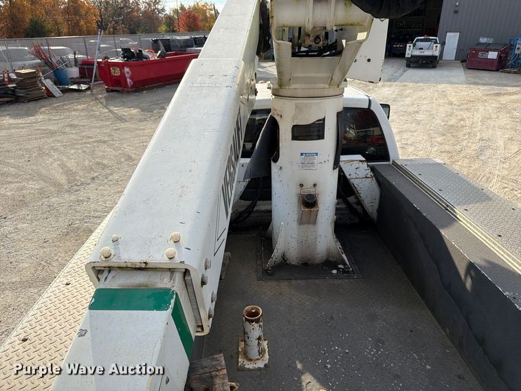 image for item EX1177 2009 Dodge Ram 5500 ext. cab bucket truck