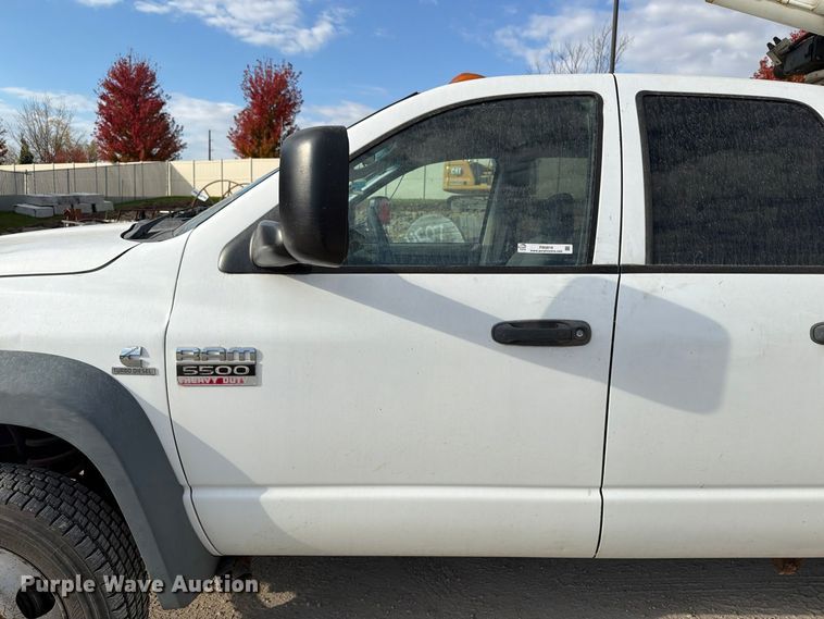 image for item EX1177 2009 Dodge Ram 5500 ext. cab bucket truck