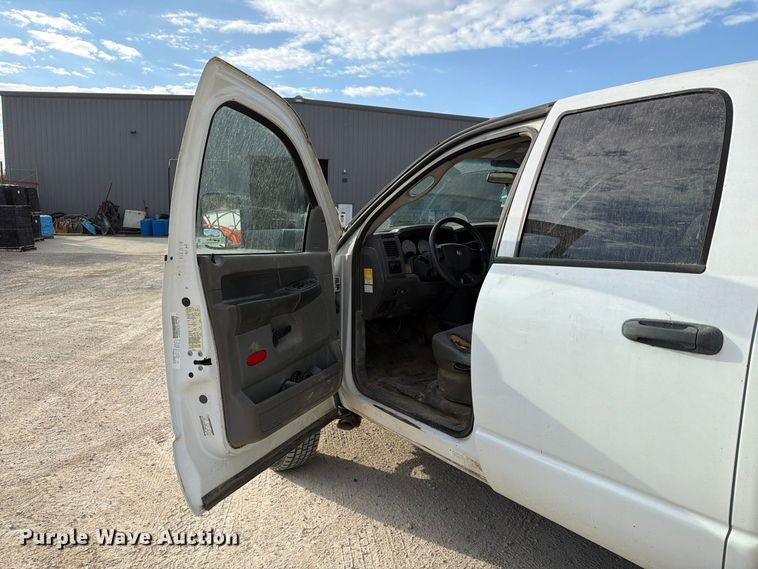 image for item EX1177 2009 Dodge Ram 5500 ext. cab bucket truck