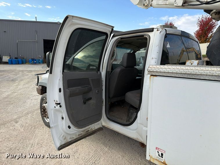 image for item EX1177 2009 Dodge Ram 5500 ext. cab bucket truck