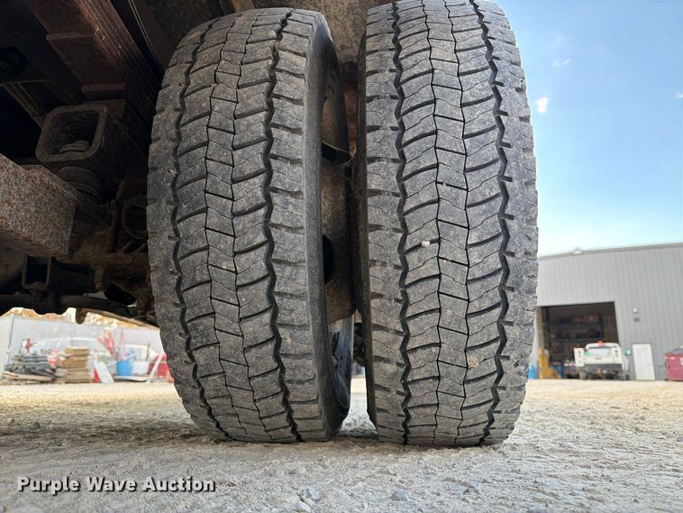 image for item EX1177 2009 Dodge Ram 5500 ext. cab bucket truck