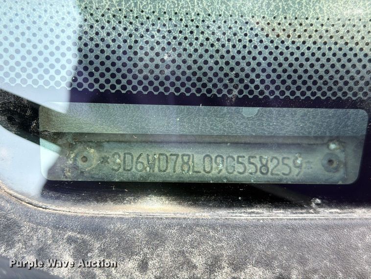 image for item EX1177 2009 Dodge Ram 5500 ext. cab bucket truck