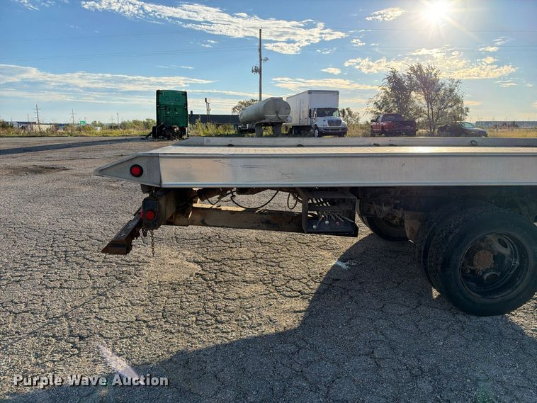 image for item EX1496 1997 International 4700 rollback truck