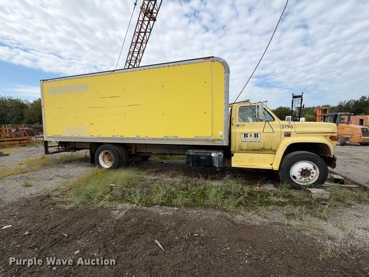 image for item EX2307 1986 GMC 7000 box truck
