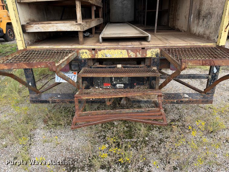 image for item EX2307 1986 GMC 7000 box truck