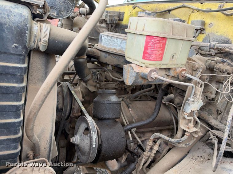 image for item EX2307 1986 GMC 7000 box truck