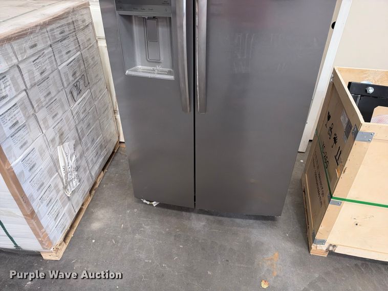 image for item EX2366 Frigidaire refrigerator
