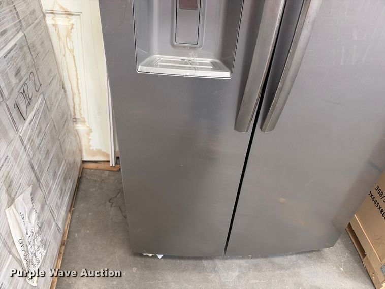 image for item EX2366 Frigidaire refrigerator