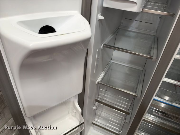 image for item EX2366 Frigidaire refrigerator