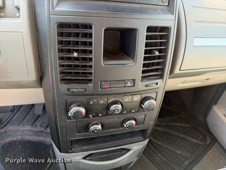 image for item EX2454 2008 Dodge Grand Caravan van