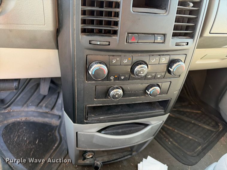 image for item EX2454 2008 Dodge Grand Caravan van