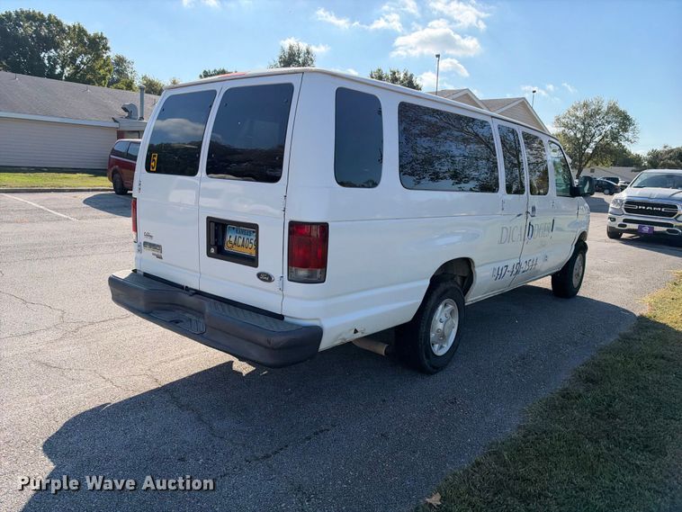 image for item EX2455 2007 Ford E350 van