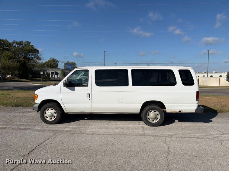 image for item EX2455 2007 Ford E350 van