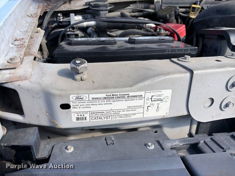 image for item EX2455 2007 Ford E350 van
