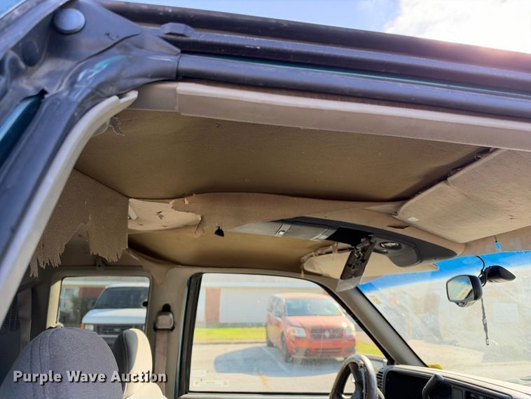 image for item EX2456 1997 Chevrolet C1500 Ext. Cab pickup truck