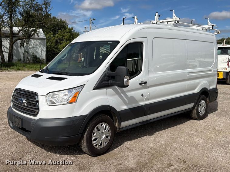 image for item EX4620 2018 Ford Transit van