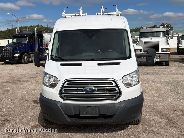image for item EX4620 2018 Ford Transit van