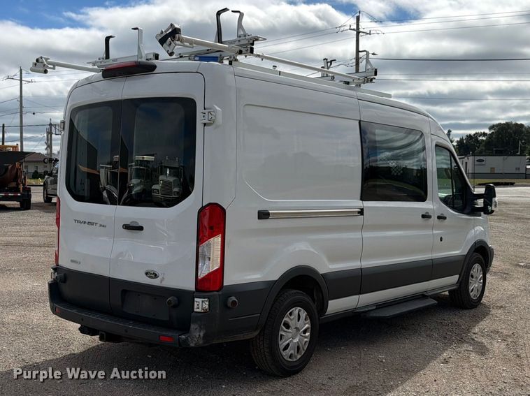 image for item EX4620 2018 Ford Transit van
