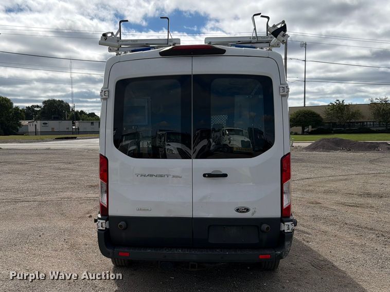 image for item EX4620 2018 Ford Transit van