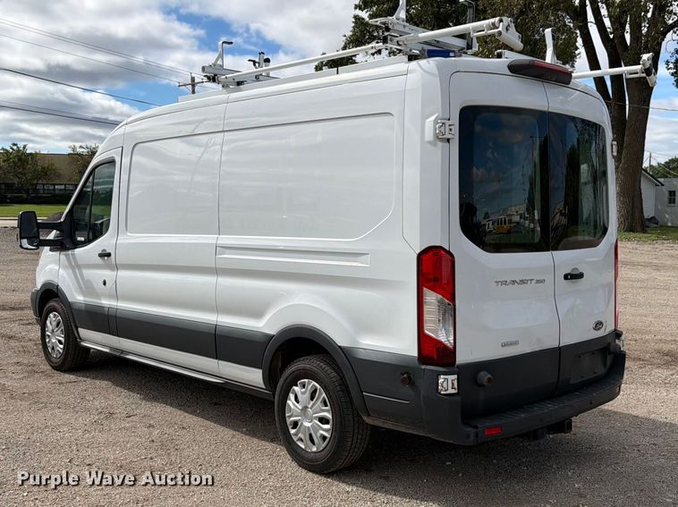 image for item EX4620 2018 Ford Transit van
