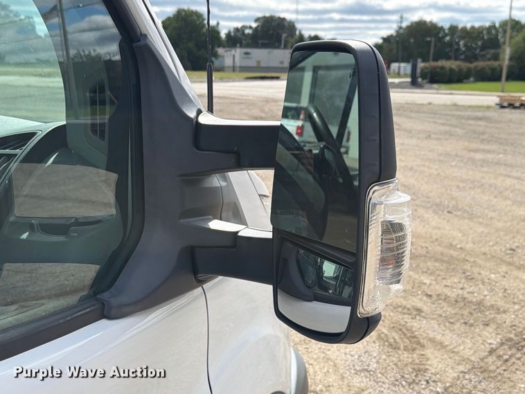 image for item EX4620 2018 Ford Transit van