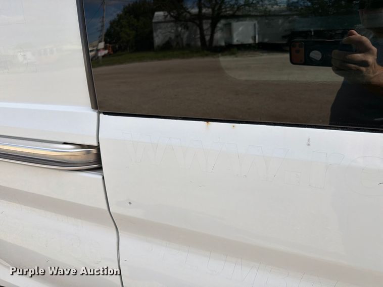 image for item EX4620 2018 Ford Transit van