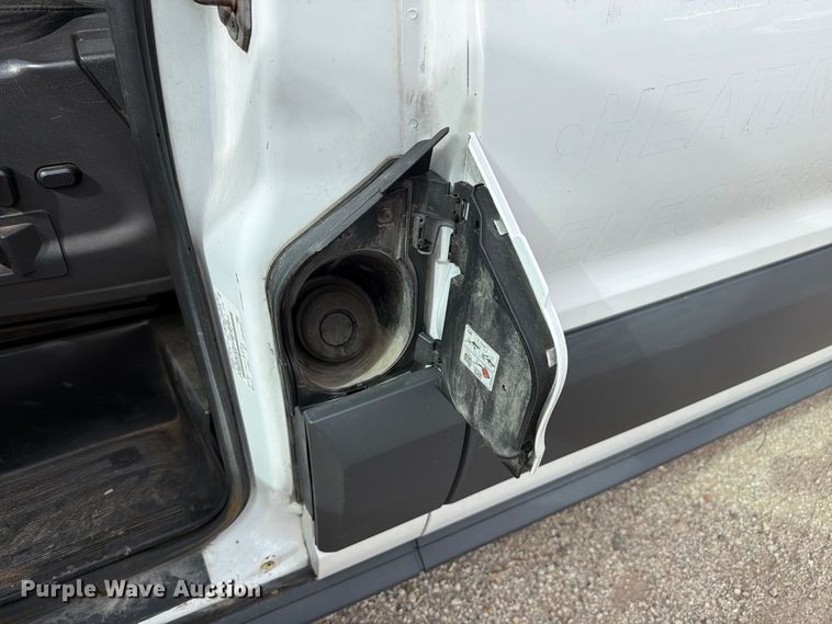 image for item EX4620 2018 Ford Transit van