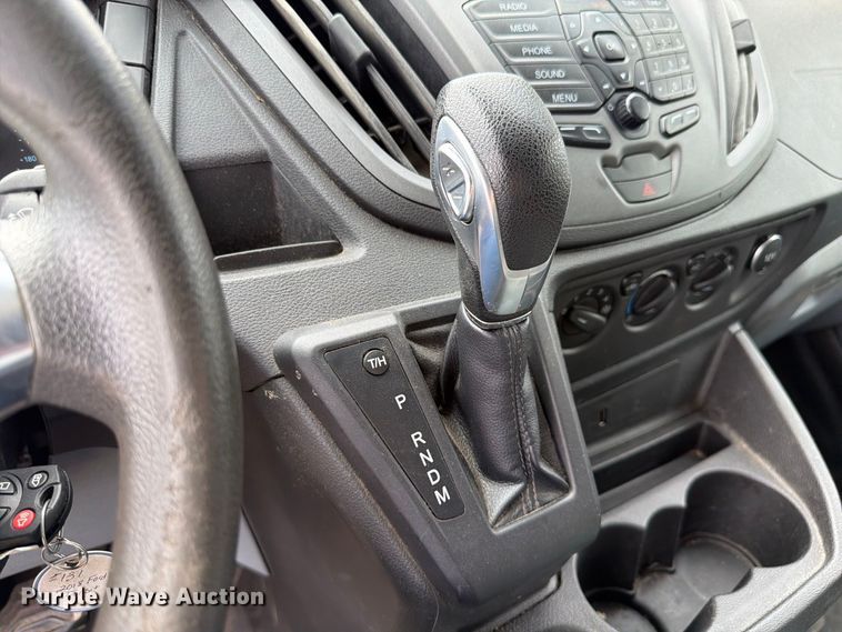 image for item EX4620 2018 Ford Transit van