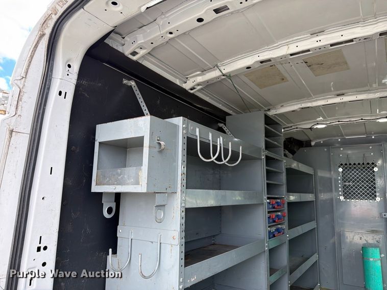 image for item EX4620 2018 Ford Transit van