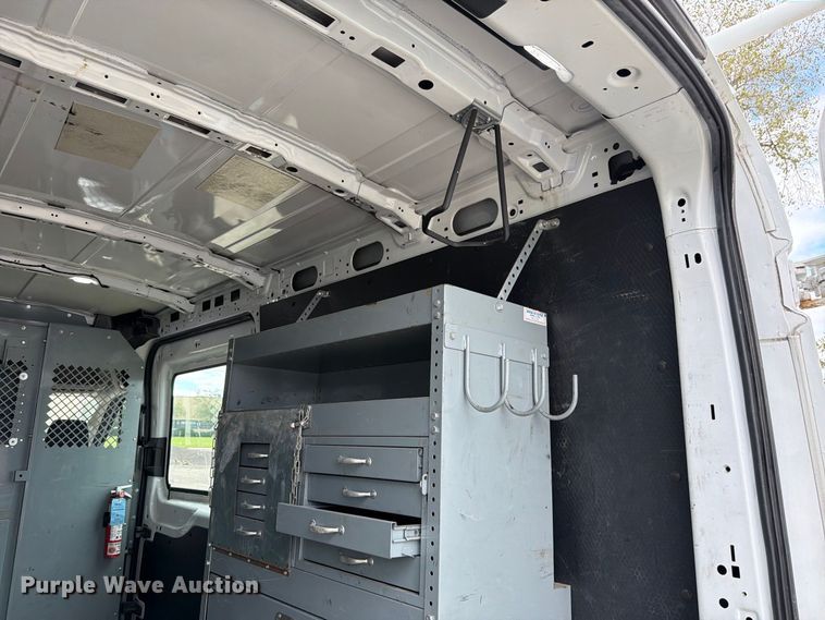 image for item EX4620 2018 Ford Transit van