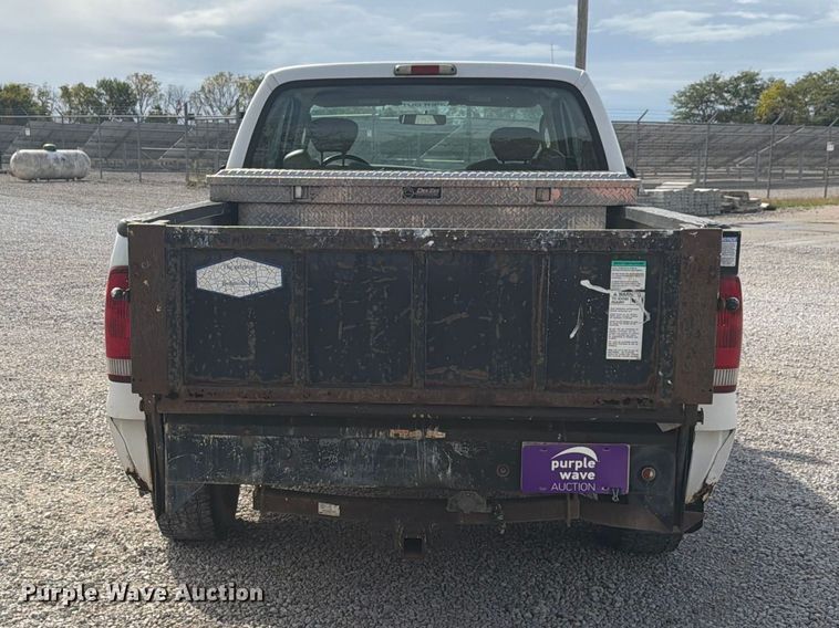 image for item EX4667 2004 Ford F250 Super Duty Ext. Cab pickup truck