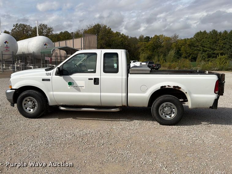 image for item EX4667 2004 Ford F250 Super Duty Ext. Cab pickup truck