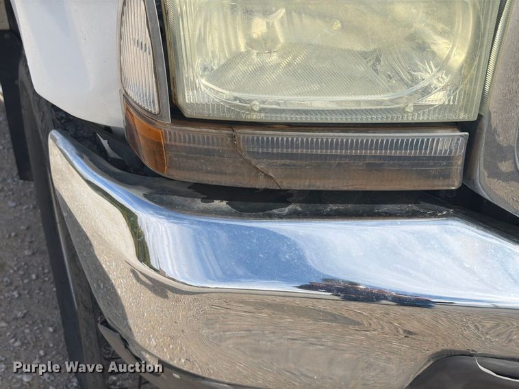 image for item EX4667 2004 Ford F250 Super Duty Ext. Cab pickup truck