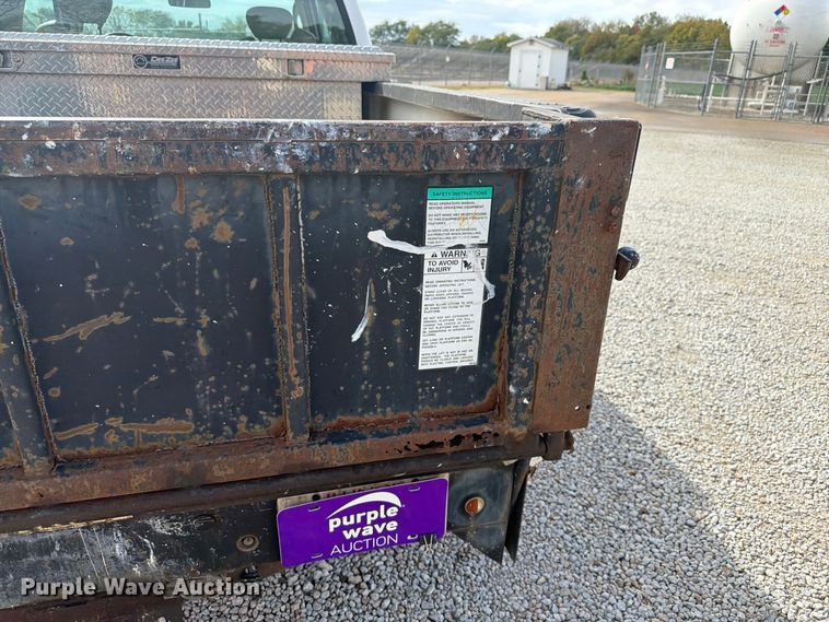 image for item EX4667 2004 Ford F250 Super Duty Ext. Cab pickup truck