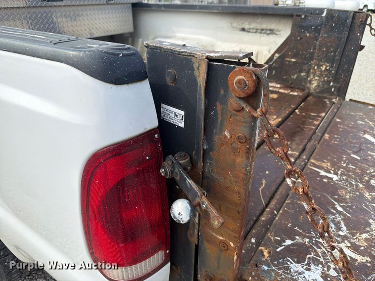 image for item EX4667 2004 Ford F250 Super Duty Ext. Cab pickup truck