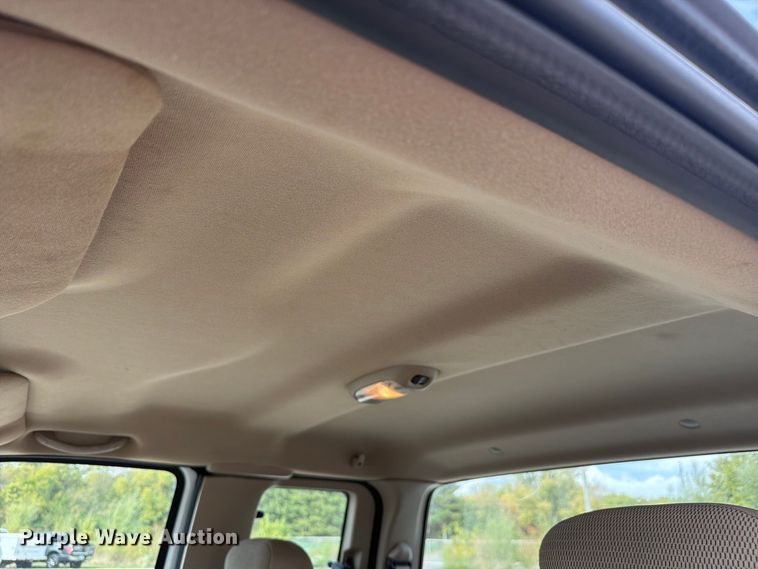image for item EX4667 2004 Ford F250 Super Duty Ext. Cab pickup truck