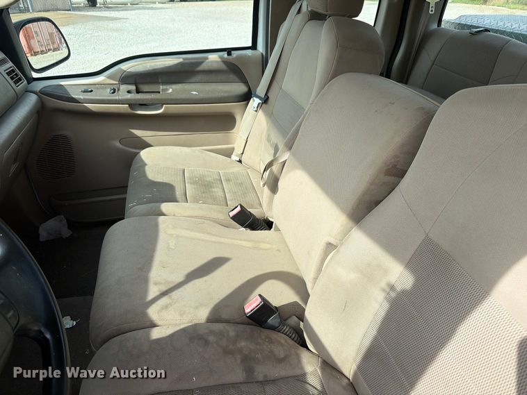 image for item EX4667 2004 Ford F250 Super Duty Ext. Cab pickup truck