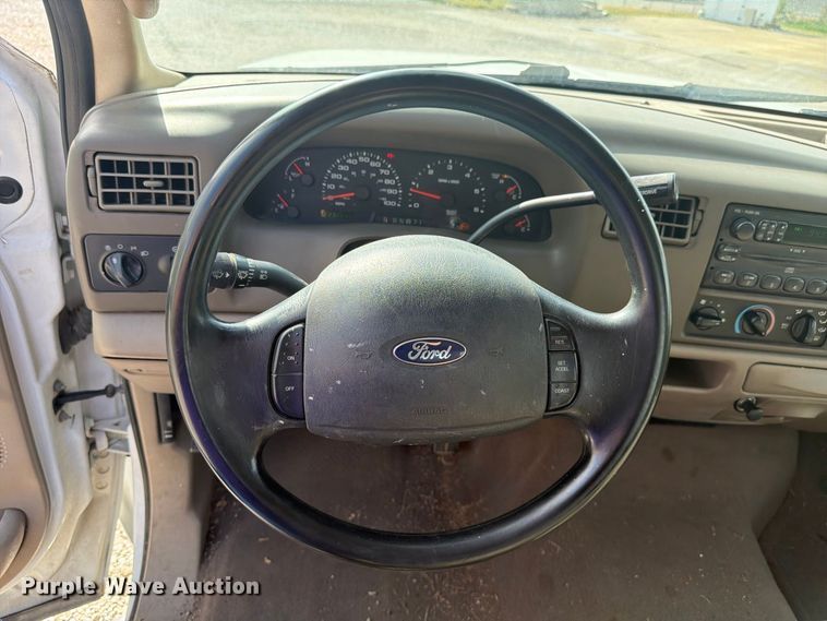 image for item EX4667 2004 Ford F250 Super Duty Ext. Cab pickup truck